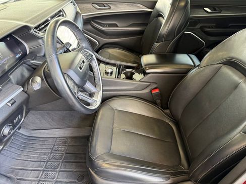 Used 2021 Jeep Grand Cherokee L Limited RWD image 5