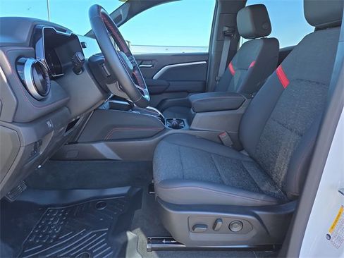 Used 2023 Chevrolet Colorado Z71 w/ Z71 Convenience Package 2 image 10