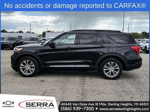 Used 2023 Ford Explorer XLT w/ Equipment Group 202A AWD/4WD image 2