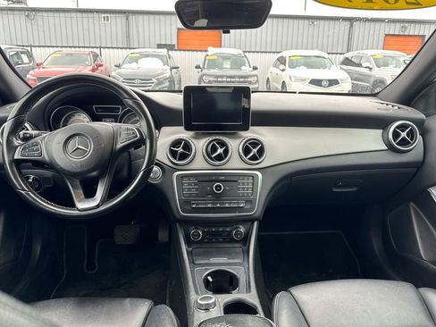 Used 2017 Mercedes-Benz GLA 250 image 12