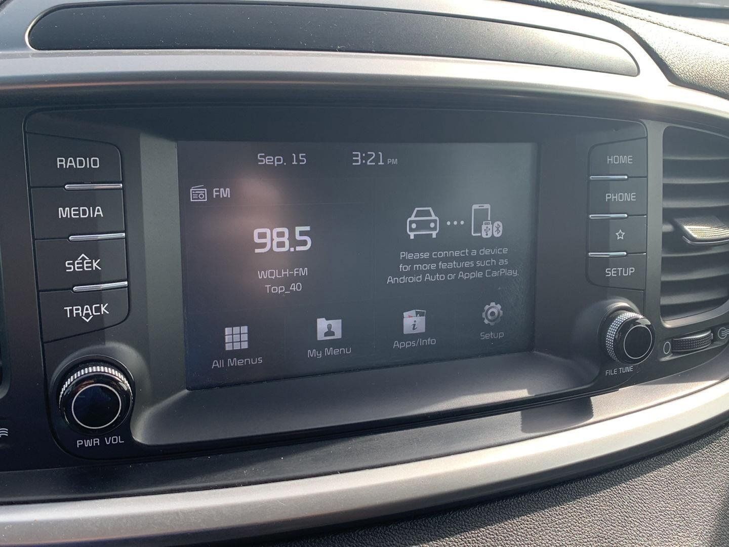 Used 2019 Kia Sorento FWD V6 image 16