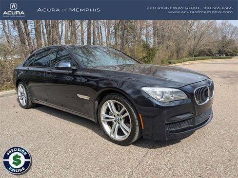 Used 2015 BMW 740i image 8