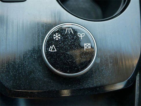 Used 2021 Nissan Rogue S image 23