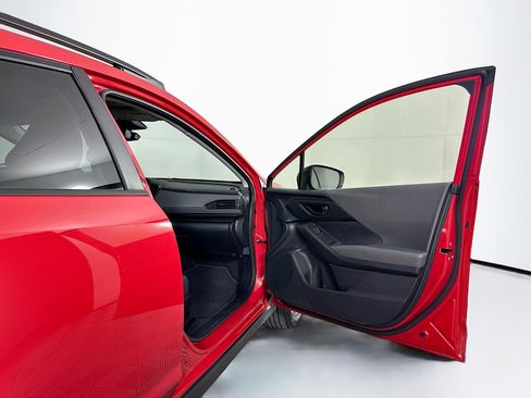 Used 2024 Subaru Crosstrek 2.0i Premium image 31