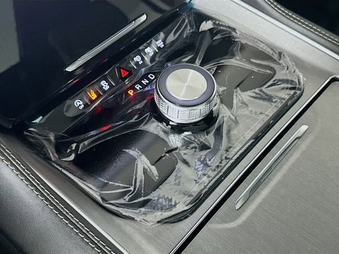 New 2026 Jeep Grand Wagoneer 2WD image 12