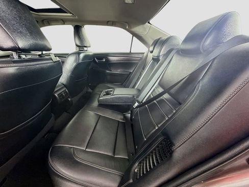 Used 2016 Toyota Camry XLE image 15