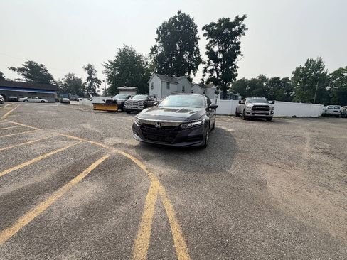 Used 2020 Honda Accord LX image 14