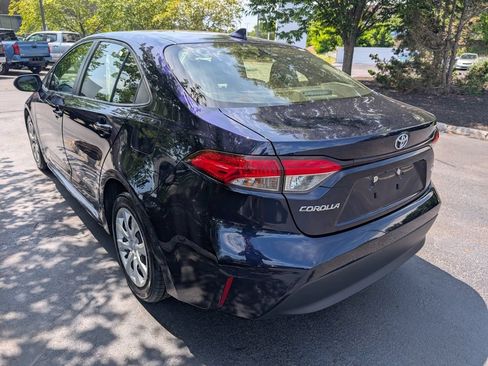 Used 2024 Toyota Corolla LE FWD image 5