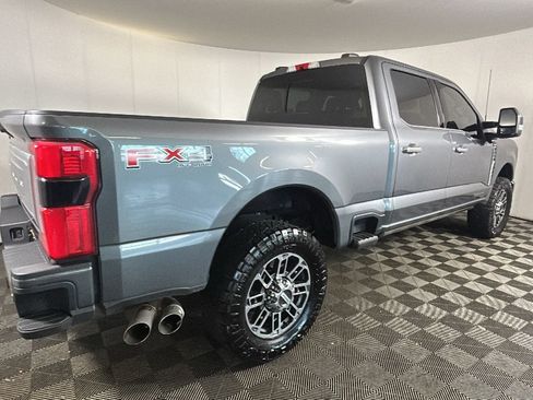 Used 2024 Ford F250 Platinum AWD/4WD image 3