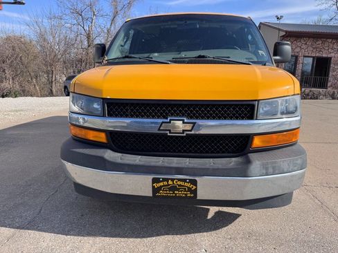 Used 2019 Chevrolet Express 2500 w/ Driver Convenience Package image 3