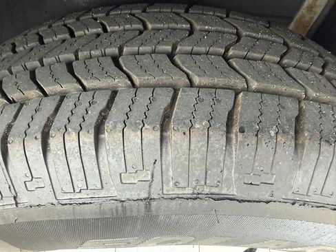 Used 2005 Honda Element EX image 9