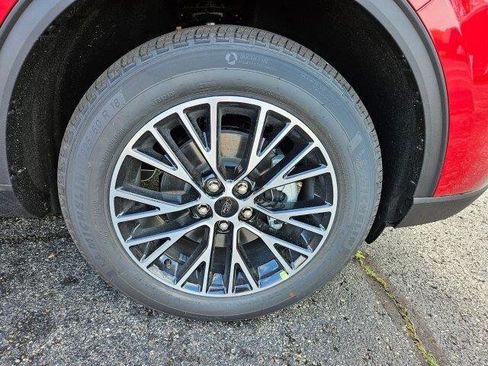 New 2024 Ford Escape SE image 11