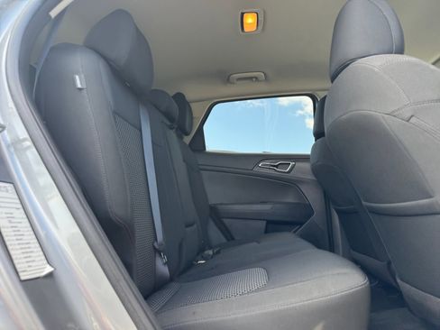 Used 2024 Kia Sportage LX image 18