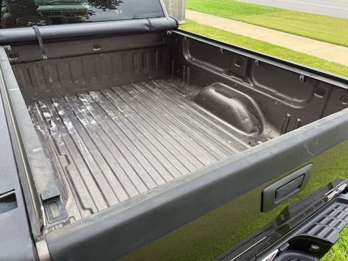 Used 2008 GMC Sierra 2500 SLT w/ Entertainment Package AWD/4WD image 30