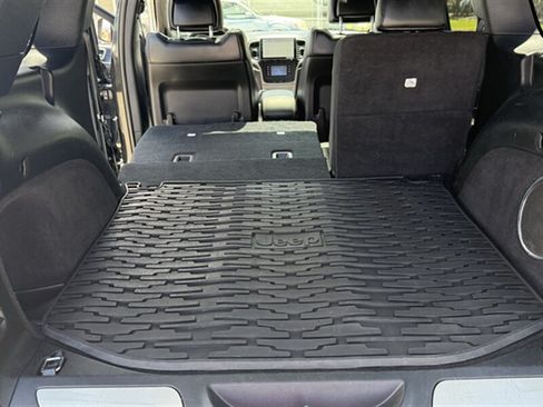 Used 2014 Jeep Grand Cherokee Limited AWD/4WD image 24