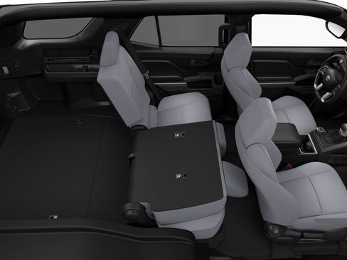 New 2026 Toyota 4Runner SR5 AWD/4WD image 33