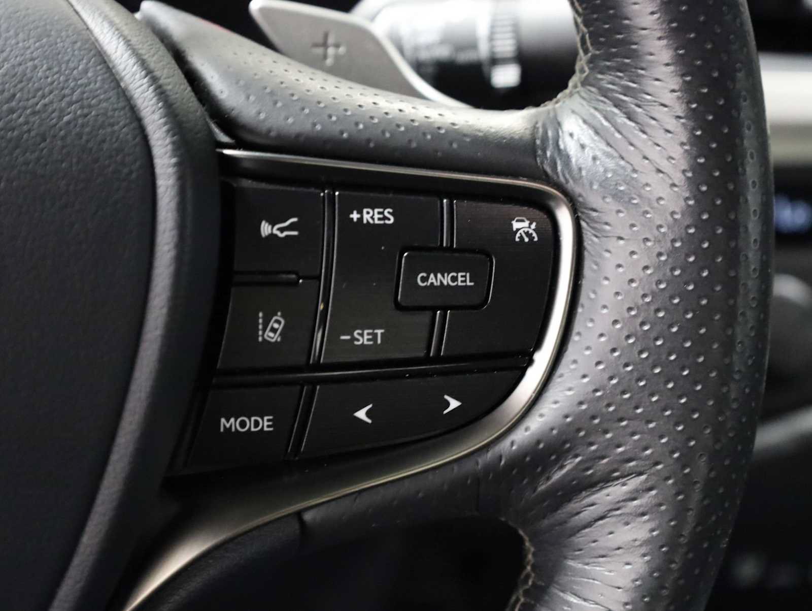Used 2020 Lexus ES 350 F Sport w/ Accessory Package 2 FWD image 26