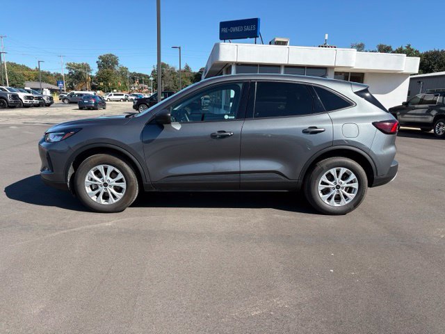 Used 2025 Ford Escape Active AWD/4WD image 2