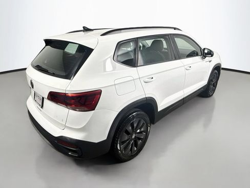 Used 2022 Volkswagen Taos S FWD image 7