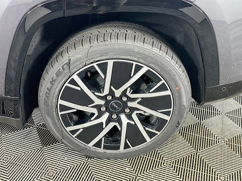 New 2025 Jeep Wagoneer S Limited image 17