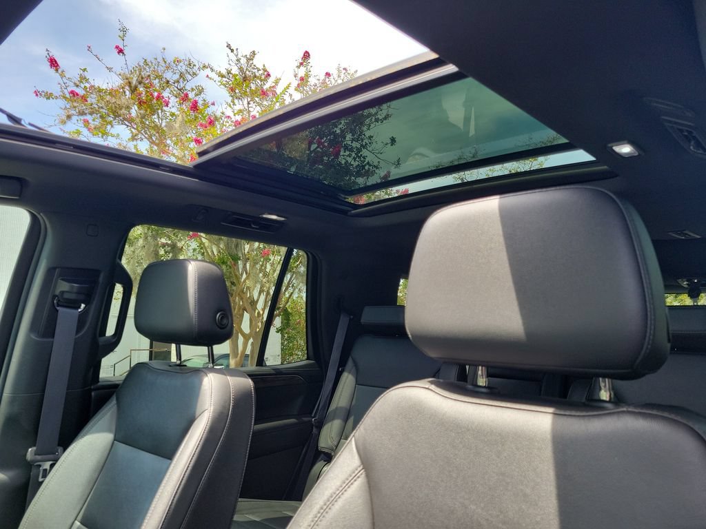 Used 2022 Chevrolet Tahoe Z71 AWD/4WD image 24