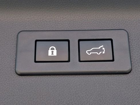 Used 2025 Subaru Forester Limited AWD/4WD image 31
