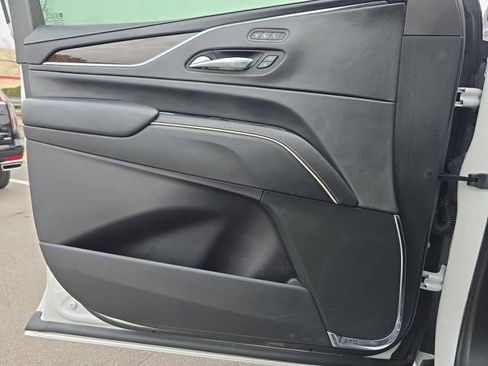 Used 2023 Cadillac Escalade Sport Platinum image 27