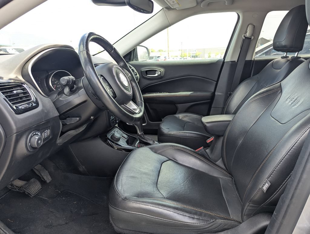 Used 2018 Jeep Compass Limited w/ Navigation Group AWD/4WD image 22