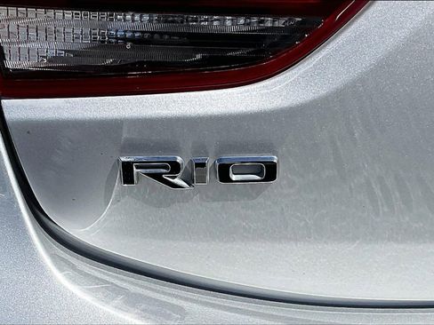 Used 2021 Kia Rio LX image 8