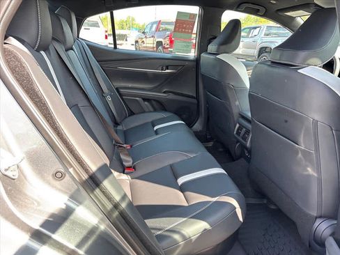 Used 2026 Toyota Camry SE FWD image 7