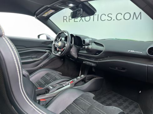 Used 2021 Ferrari F8 Tributo RWD image 26