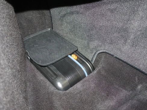 Used 2013 SRT Viper GTS w/ GTS Laguna Interior Pkg image 40