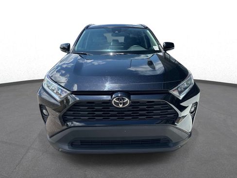 Used 2020 Toyota RAV4 XLE FWD image 8
