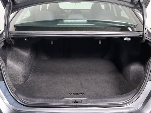 Used 2023 Nissan Altima 2.5 SV image 14