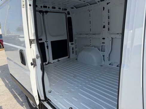 New 2026 RAM ProMaster 1500 w/ Convenience Group FWD image 26
