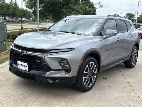 Used 2025 Chevrolet Blazer RS FWD image 11