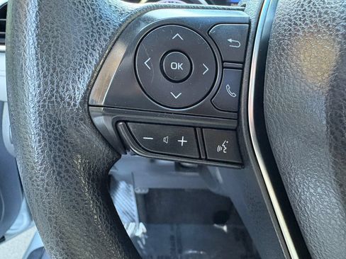 Used 2018 Toyota Camry LE w/ Moonroof Package FWD image 30