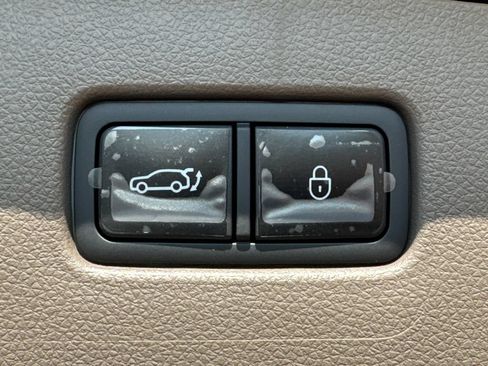 New 2026 Genesis GV70 2.5T Advanced AWD/4WD image 19