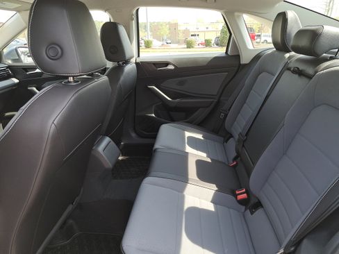 New 2026 Volkswagen Jetta SE image 13