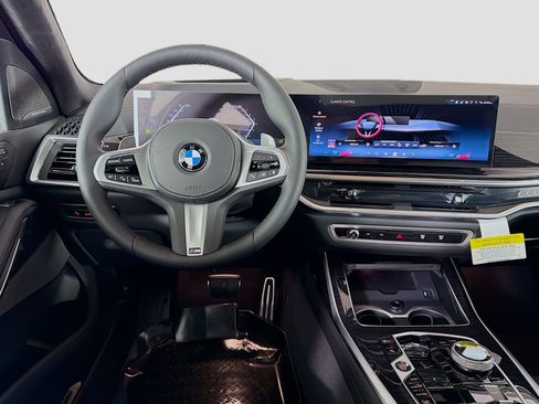 New 2026 BMW X7 xDrive40i w/ Executive Package image 26