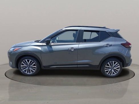 Used 2024 Nissan Kicks SR image 5
