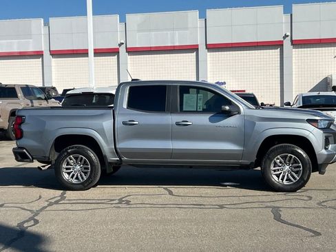 Used 2023 Chevrolet Colorado LT w/ LT Convenience Package II image 3