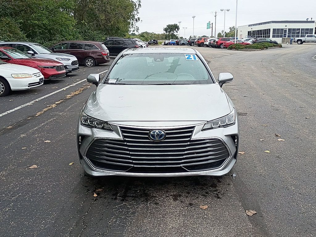Used 2021 Toyota Avalon XLE w/ Moonroof Package FWD image 8