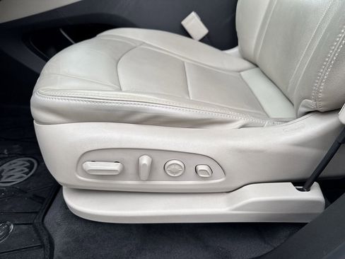 Certified 2021 Buick Enclave Premium w/ Surround and Sites Package image 17