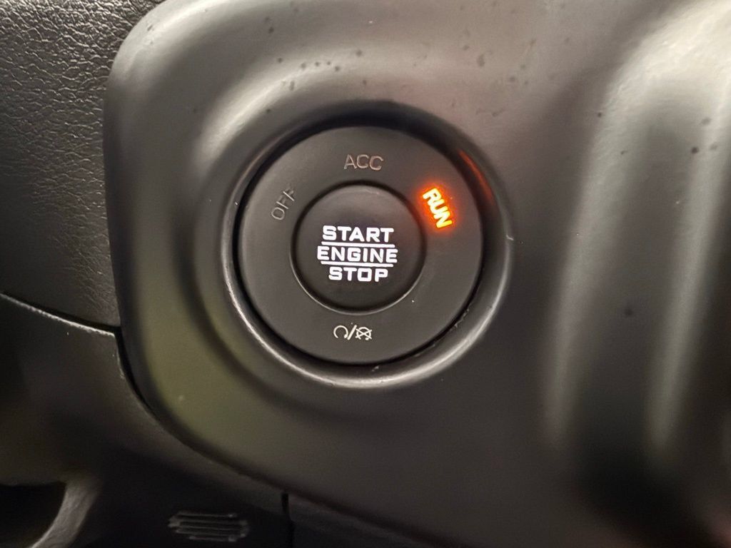 Used 2021 Jeep Gladiator Overland w/ Uconnect 4C Nav & Sound Group AWD/4WD image 43