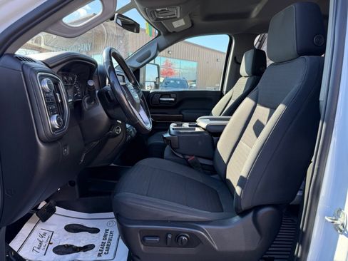 Used 2022 GMC Sierra 2500 SLE w/ SLE Value Package; image 10