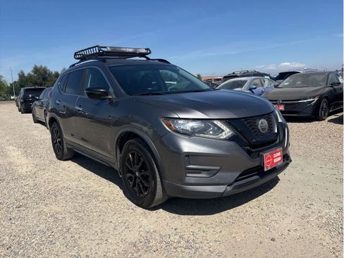 Used 2018 Nissan Rogue SV image 10