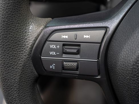 Certified 2025 Honda Accord SE image 29