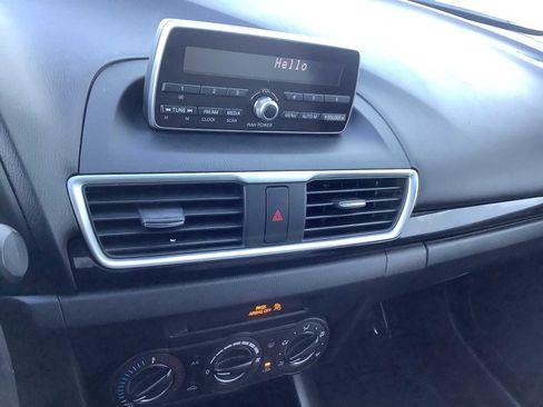 Used 2014 MAZDA MAZDA3 i Touring FWD image 16