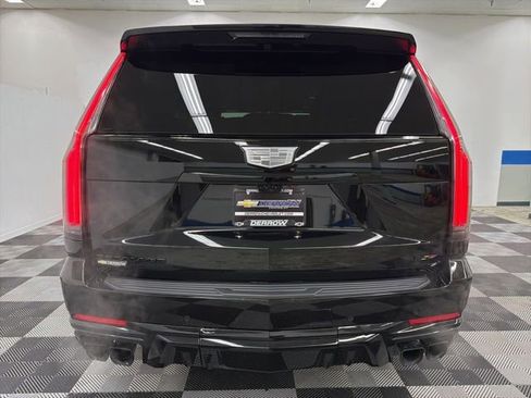 Used 2026 Cadillac Escalade V w/ LPO, ONYX Package image 5